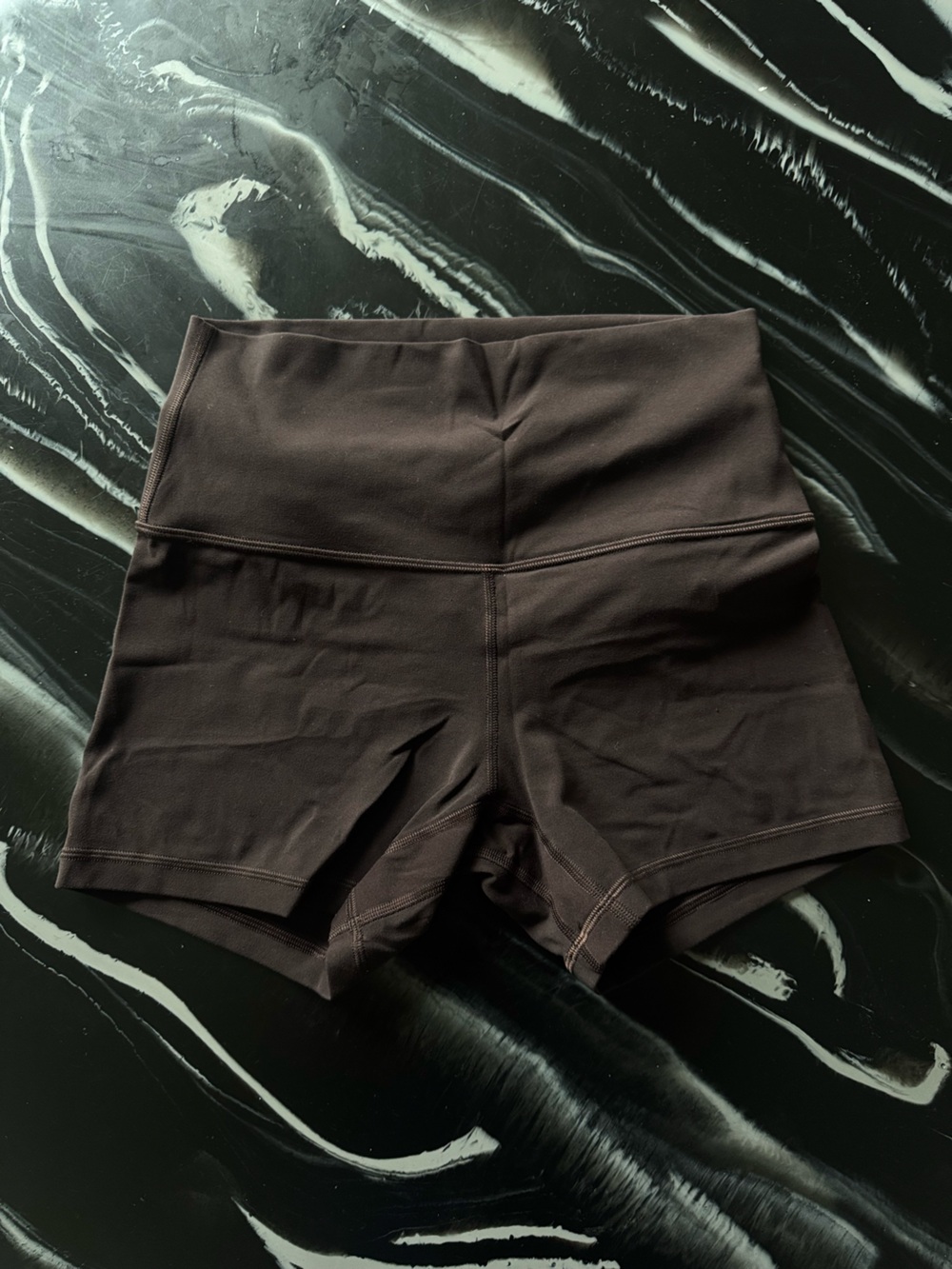 Lululemon align shorts — 4”